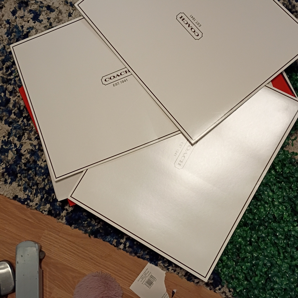 Coach White And Red With Brown Gift Boxes